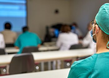 El 98,5% de los alumnos de medicina formados en HM Hospitales aprueban el MIR