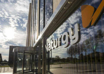 Naturgy extiende su compromiso contra el cambio climático y pedirá a sus proveedores la huella de carbono en los procesos de contratación