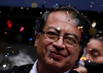 Petro arrasa en las primarias colombianas y se convierte en candidato presidencial
