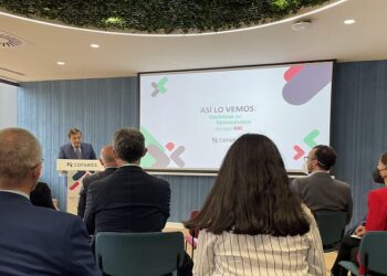 Digitalización, formación, servicios y regulación: claves para el farmacéutico del siglo XXI