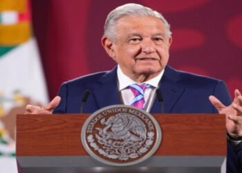 Presidente de México destinará presupuesto para la seguridad social de periodistas