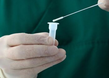 Llega la séptima ola Covid: España suma 49.829 casos y 254 muertes