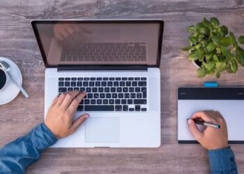 Ofertas de empleo en Comunicación: Roman, Torres y Carrera, LLYC…