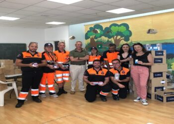 Fundación Cofares entrega kits de productos sanitarios a los evacuados del incendio de Ávila