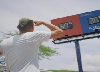 Pepsi y Sancho BBDO demuestran por qué el azul es más refrescante que el rojo