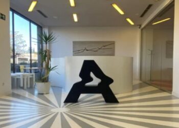 ATREVIA en Colombia compra la operación digital de APPLE TREE