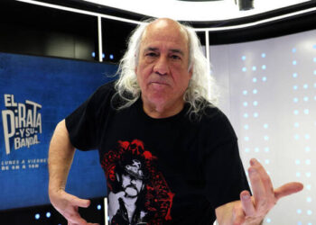 El Pirata reaparece en Rock FM tras sufrir un infarto en directo