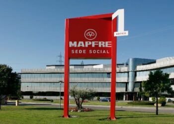 Mapfre vende a Unicaja el 50% de Caja Castilla la Mancha Vida y Pensiones