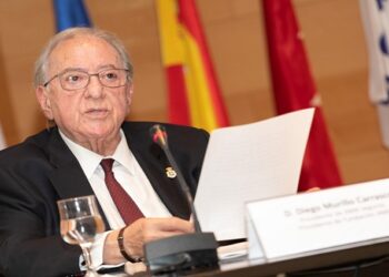 Lección magistral del Dr. Diego Murillo, presidente de A.M.A., en el Máster de los Profesionales de la Medicina y el Derecho