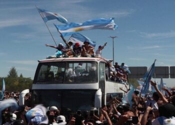 Los Argentinos consideran acertada la decisión de su selección de no ir a La Casa Rosada