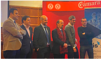 Mutua Montañesa comparte su experiencia sobre cómo ayuda la inteligencia artificial a ser más eficientes en una jornada junto a expertos del sector