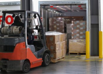 XPO recauda 3,3 toneladas de alimentos para la Federación Española de Bancos de Alimentos