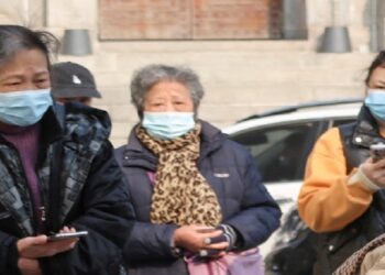 Los médicos piden al Consejo Interterritorial que coordine las medidas en España contra la ola de Covid en China