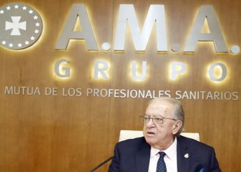 El Dr. Murillo entrega los IX Premios Mutualista Solidario de la Fundación A.M.A.