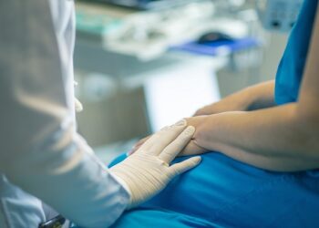 80 prórrogas que convierten al Congreso en un “agujero negro” para garantizar la seguridad de los pacientes