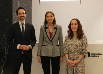 Roman analiza con Reyes Maroto las prioridades de Madrid de cara al 28M