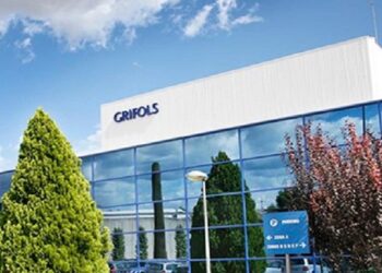 Grifols nombra a Glanzmann como nuevo CEO