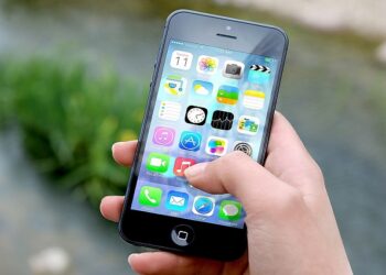 El sector salud, ¿involucrado con el riesgo que pueden suponer las RRSS?