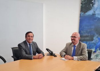 Eduardo Pastor se reúne con César Pascual, consejero de Cantabria