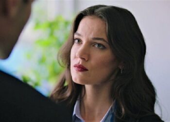 ‘Secretos de familia’ (10,9%) y ‘Una noche para sobrevivir’ (9,2%) se reparten el domingo