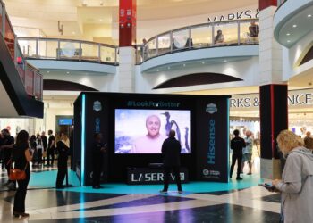 Hisense consigue el GUINNESS WORLD RECORDS™ al mayor concurso de no pestañear con 296 participantes