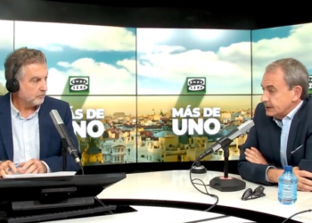 Carlos Alsina advierte a Zapatero: “No me haga fakes”