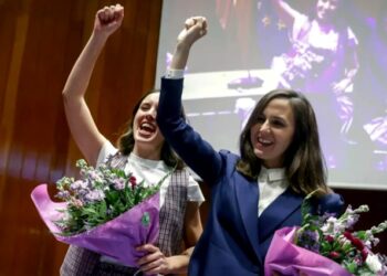 LAS NIÑAS DEL RESPLANDOR