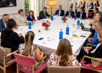 Trescom analiza la influencia de la IA en el ámbito corporativo