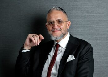 Alejandro Romero se incorpora a Page Society 