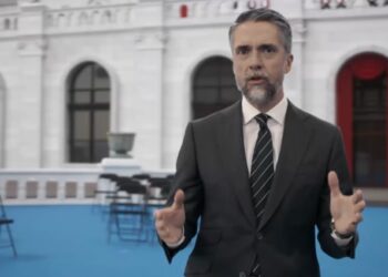 Franganillo sorprende con su explicación sobre las elecciones EEUU.