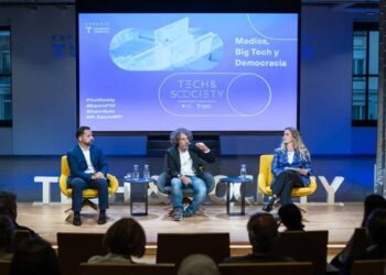 “Medios, Big Tech y democracia”, con Alejandro Romero y Jordi Pérez Colomé