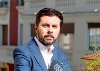 Pedro Sánchez nombra secretario de Estado de Comunicación a Ion Antolín, hasta ahora jefe de prensa del PSOE