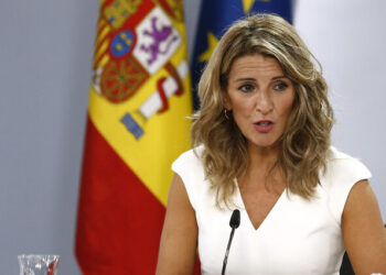 Palos en la izquierda: Sumar toma la matrícula a ‘La Vanguardia’ y se mofa del emporio de Iglesias