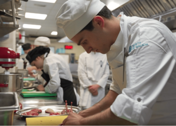 Le Cordon Bleu Madrid anuncia los 10 finalistas del Premio Promesas de la alta cocina 2025