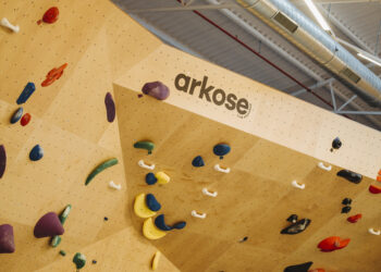 Conquista nuevas cumbres junto a papá y celebra su día en Arkose