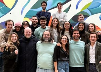 Coverflex elige a Trescom para impulsar su comunicación en España