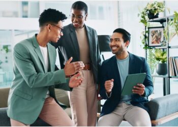 Kyndryl Foundation amplía la financiación del segundo año de su programa de ayudas a 11 países para avanzar en el desarrollo de competencias en ciberseguridad e IA