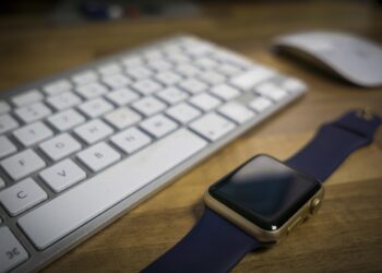 5 aspectos en los que fijarte al implementar una app de registro de jornada en tu negocio