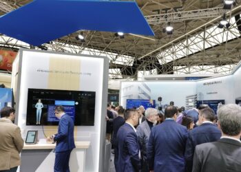 ZTE presenta sus productos y soluciones 100% ópticos en la conferencia FTTH 2025