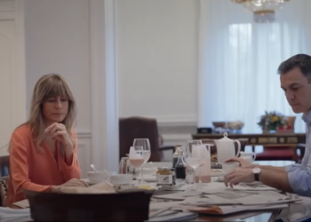 Sin rastro de ‘Tele-Pedro’: ¿quién se come el “marrón” tras la explosión del ‘caso PSOE’?