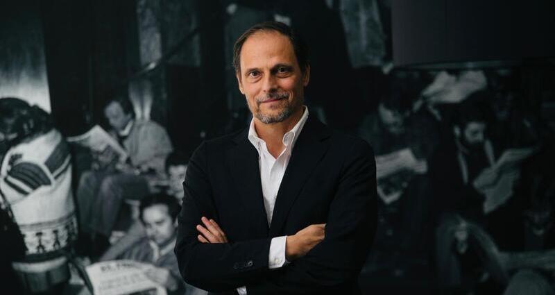 Jan Martínez se estrena al frente de ‘El País’ con un leve repunte de ventas
