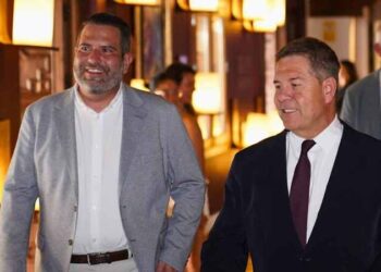 ‘El Plural’, con el corazón ‘partío’: los líos del PSOE le pillan con una nueva delegación castellanomanchega