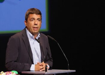 MAZÓN UN LÍDER SIN TAPUJOS NI PANCARTAS