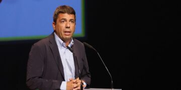 MAZÓN UN LÍDER SIN TAPUJOS NI PANCARTAS