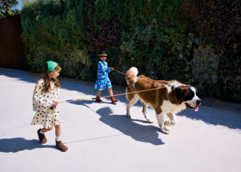 “Walking a dog”, la nueva colección cápsula barefoot de Gioseppo kids que celebra la amistad más fiel