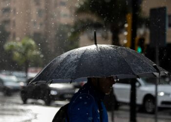Alerta máxima por la DANA ‘Alice’: Lluvias torrenciales en el sur de Alicante con la vista puesta en un viernes crítico