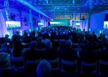 Urbaser celebra su 35º aniversario con una gala experiencial que conmemora su trayectoria