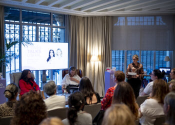 LA MENOPAUSIA EN EL CENTRO DE LA CONVERSACIÓN. HABLAR, COMPARTIR Y APRENDER TAMBIÉN ES UNA FORMA DE CUIDARSE