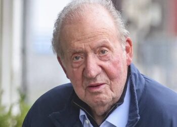 laSexta destapa a los Borbones y Telecinco responde con un especial sobre el emérito