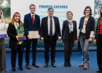 Cofares entrega los Premios ‘Tutor Destacado’ y ‘Erasmus Excelente’ de la Facultad de Farmacia de la Universidad de Salamanca